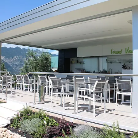 Guesthouse Grand View-3